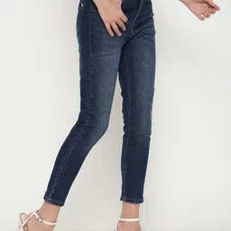 Beatnik Women Lean Slim Fit High-Rise Light Fade Stretchable Jeans image 5