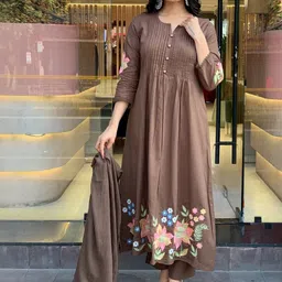 SZN Women Printed Regular Kurta with Trousers & With Dupatta image 2