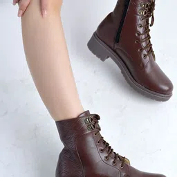 Shoetopia Women Block Heeled Boots image 3