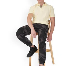 Hymen Legions Men Regular Fit Camouflage Printed Cotton Cargos image 4