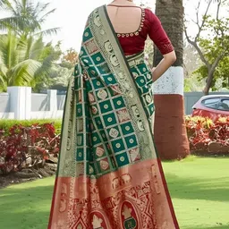 priyashi Woven Design Zari Silk Blend Designer Banarasi Saree image 2