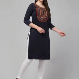 FAMBEE Women Woollen Kurta image 4