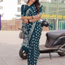 KALINI Floral Silk Blend Bagru Saree image 4