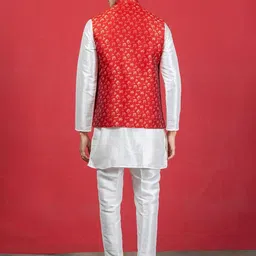 EKYAA Men Printed Gotta Patti Kurta image 4