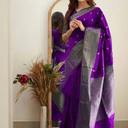 Freezeit Woven Design Zari Silk Blend Handloom Banarasi Saree image 3