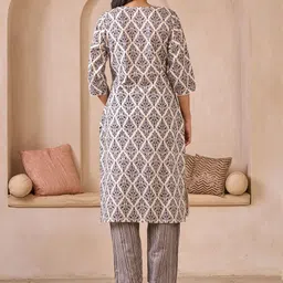 Sangria Embroidered Pure Cotton Round Neck Kurta & Trousers With Dupatta image 3