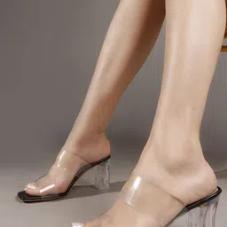 Colo Women Block Heels Sandals image 2