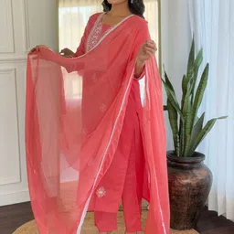 Navlik Floral Embroidered Thread Work Pure Cotton Straight Kurta With Trousers & Dupatta image 3