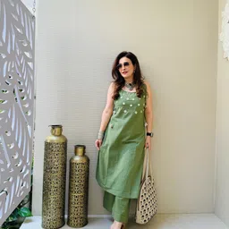 fiona Women Cotton Blend Kurta Pant Set-picture-34