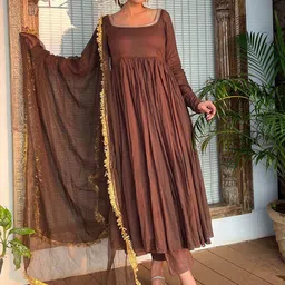 Growdamy Women Solid Kurta with Trousers & Dupatta image 4