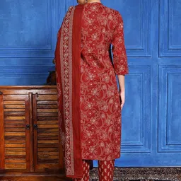 Meena Bazaar Floral Printed V-Neck Straight Kurta With Trousers & Dupatta image 2