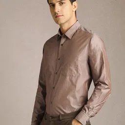 Louis Philippe Men Solid Spread Collar Pure Cotton Formal Shirt image 4