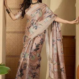 Sangria Floral Handloom Saree image 2