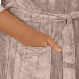 HOUSSE Shadow Grey 450 GSM Shawl Collar Bath Robe With Belt image 2