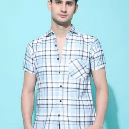 Voroxy Men Opaque Checked Casual Shirt-image-91