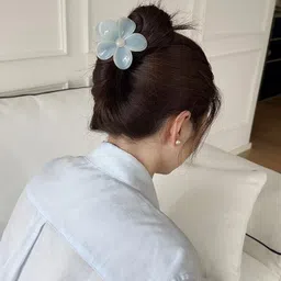 beauty flow 1 Pcs Of Contrast Color Flower Grab Clip Sweet Spring | Blue Colour Hair Claw image 2