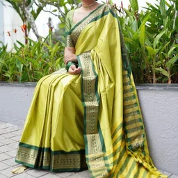 CaniBani Woven Design Zari Silk Blend Handloom Banarasi Saree image 3