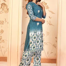 Ekta Textiles Embroidered Mandarin Collar Tunic With Palazzo Co-Ords image 2