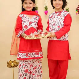 JUNITOS Girls Colourblocked Panelled Gotta Patti Pure Cotton Kurta With Sharara & Dupatta-picture-40