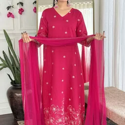 SZN Women Floral Embroidered Regular Thread Work Kurta Set With Dupatta-picture-11