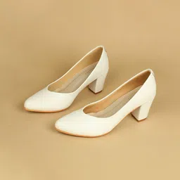 Ozuri Block Sandals image 2