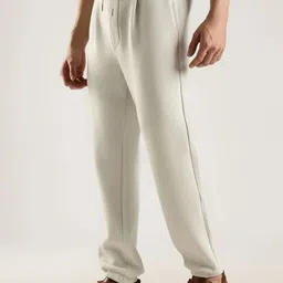 Calvin Klein Jeans Men Mid-Rise Relaxed-Fit Joggers image 4