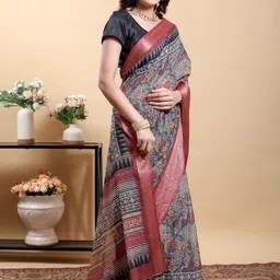 DAATAR Floral Printed Woven Design Saree image 5