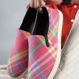 glitchez Men Printed Slip-On Espadrilles-image-40