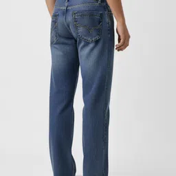 Pepe Jeans Men Slim Fit Mid-Rise Light Fade Stretchable Jeans image 2