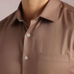 Louis Philippe Slim Fit Spread Collar Full Sleeves Cotton Formal Shirt image 4