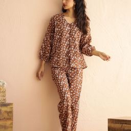 SANSKRUTIHOMES Women Brown V-Neck Pure Cotton Printed Floral Night Suit-picture-19