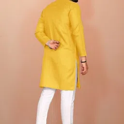 houseofcommon Men Solid Pure Cotton Straight Kurta image 2