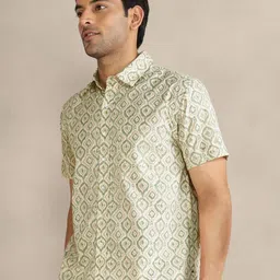 Fabindia Men Ethnic Motifs Printed Spread Collar Cotton Casual Shirt image 5
