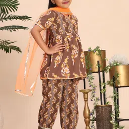 Cutiekins Girls Floral Printed A-Line Kurta with Salwar & Dupatta image 3