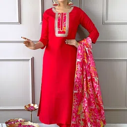 SDK FASHION Women Floral Regular Gotta Patti Kurta with Trousers & With Dupatta-picture-19