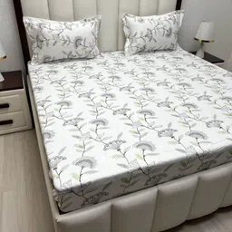 Pure Decor Royal Passion White Printed Cotton 220 TC Queen Bedsheet Set 2.28m x 2.54m-picture-37