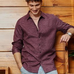 Campus Sutra Men Comfort Horizontal Stripes Opaque Casual Shirt-picture-35