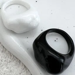 StyleCast x Revolte Women Resin Finger Ring-picture-10