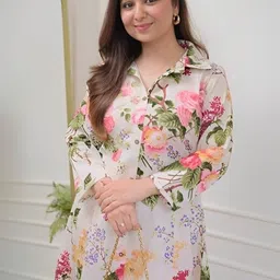 KAUTHAMEE Women Floral Printed Regular Kurta with Trousers image 4