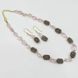 VANSHIKA JEWELS Gold Plated Beaded Studded Jewellery Set image 2