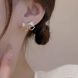 Estailo fashion Quirky Studs Earrings image 2