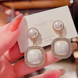 ONUYX Geometric Drop Earrings-picture-18