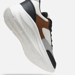 HRX by Hrithik Roshan Men Mesh Training or Gym Shoes image 3