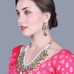 Dhivara Copper-Plated Kundan Stone-Studded Jewellery Set image 5