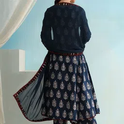KALINI Women Ethnic Motifs Printed Regular Pure Cotton Kurta with Trousers & With Dupatta image 4