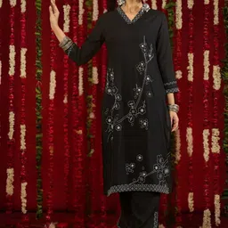 Indo Era Women Floral Embroidered Regular Thread Work Kurta with Trousers-picture-21