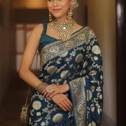 Yanthistore Ethnic Motifs Woven Design Zari Saree With Blouse Piece-picture-11