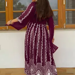 KALINI Women Geometric Printed Keyhole Neck Flared Sleeves Thread Work Georgette Kurta image 4