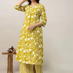 Nayo Printed V Neck Cotton Tunic With Palazzo Co-Ords image 5