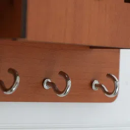 P HOME PRESTIGE Brown Radhe Krisha Textured 7 Hooks Wooden Key With Multipurpose Holders image 3